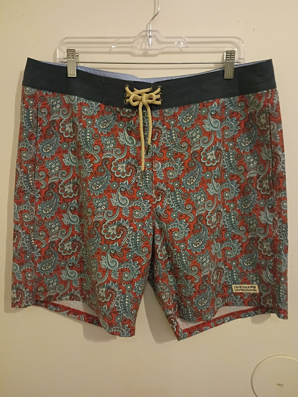 Fair Harbor Red Paisley Men's Swim Trunks Sz 36